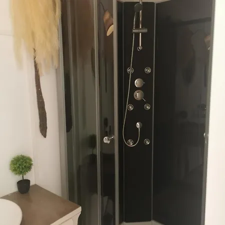 Les Terrasses De Choubaka Tatil Evi Alignan-du-Vent